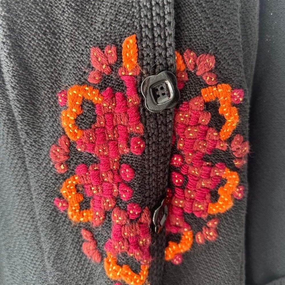 Stunning 90s Vintage Michael Simon Long Embroidered Floral Cardigan - Size M/L - Picture 4 of 7